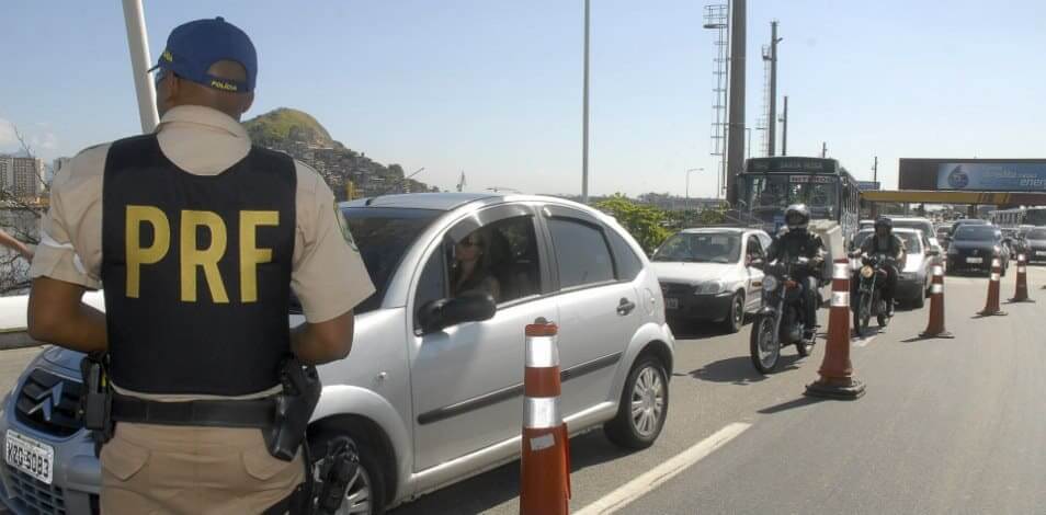 DENATRAN cria aplicativo para fiscalização digital de motoristas e veículos DENATRAN cria aplicativo para fiscalização digital de motoristas e veículos