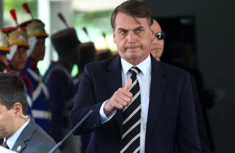 Bolsonaro Sugere O Fim Das Aulas Para Emissão Da Cnh